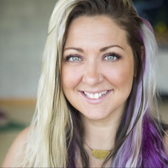 Meet your Posher, Tanya - Picture 1 of 1